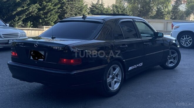 Mercedes C 240