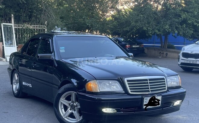 Mercedes C 240