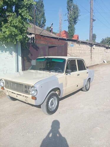 LADA (VAZ) 21011