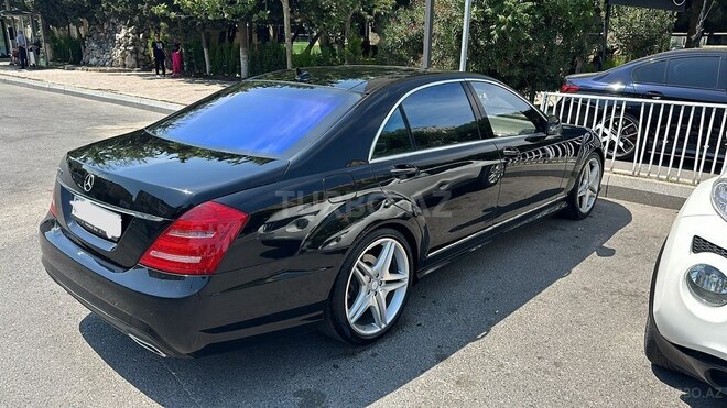 Mercedes S 500