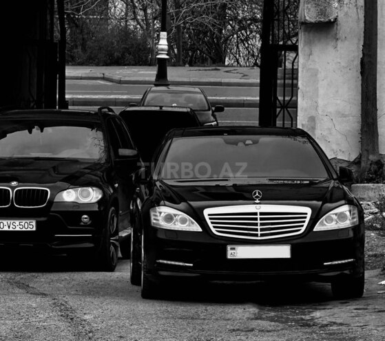 Mercedes S 500