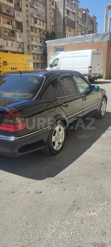 Mercedes C 230