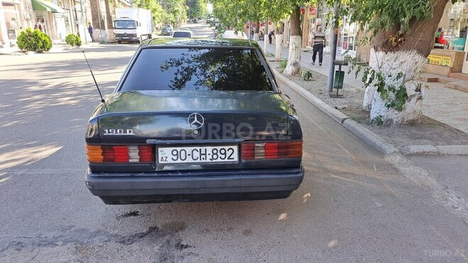 Mercedes 190 1992, 156,000 km - 2.0 l - Qazax