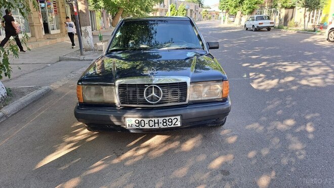 Mercedes 190 1992, 156,000 km - 2.0 l - Qazax