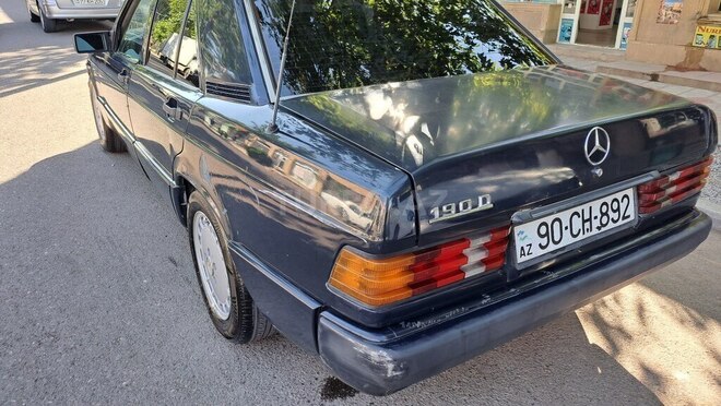 Mercedes 190 1992, 156,000 km - 2.0 l - Qazax