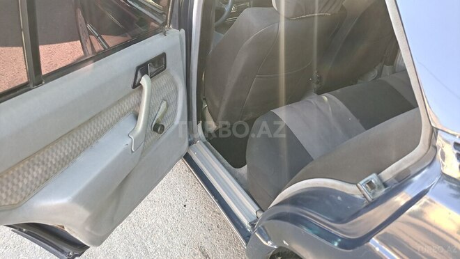 Mercedes 190 1992, 156,000 km - 2.0 l - Qazax