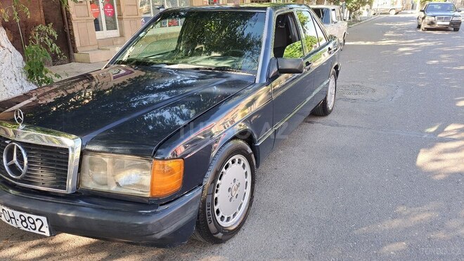 Mercedes 190 1992, 156,000 km - 2.0 l - Qazax