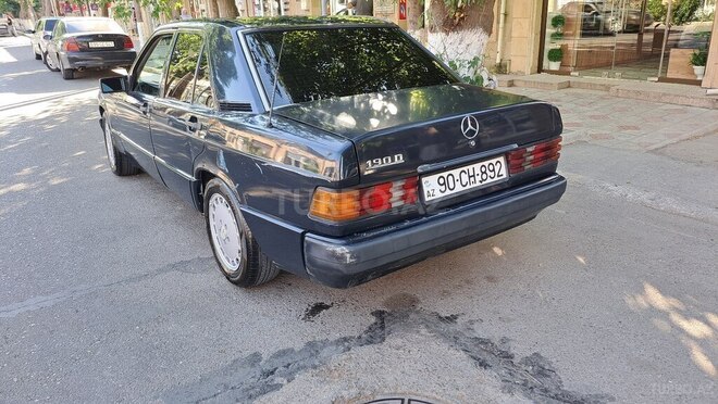 Mercedes 190 1992, 156,000 km - 2.0 l - Qazax