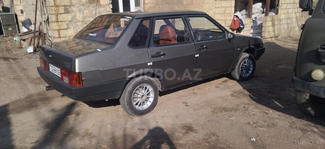 LADA (VAZ) 21099