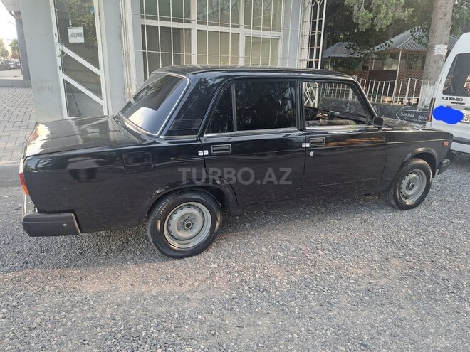 LADA (VAZ) 2107