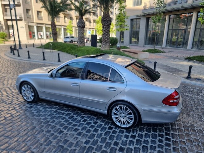 Mercedes E 320