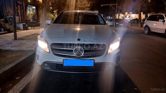 Mercedes GLA 250