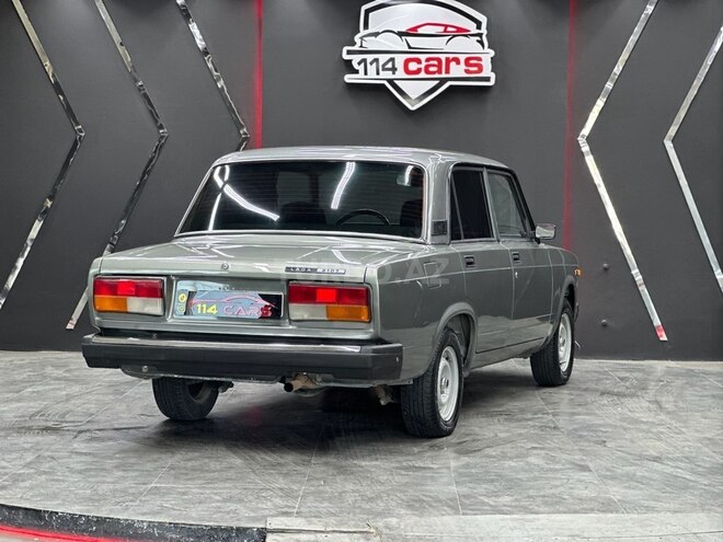 LADA (VAZ) 2107