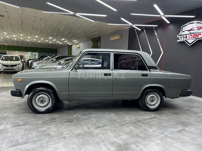 LADA (VAZ) 2107