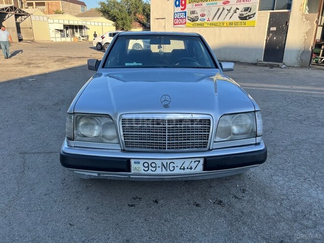 Mercedes E 200