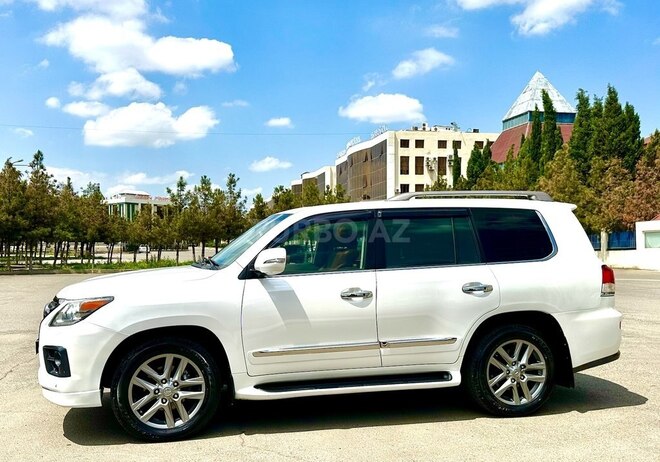 Lexus LX 570