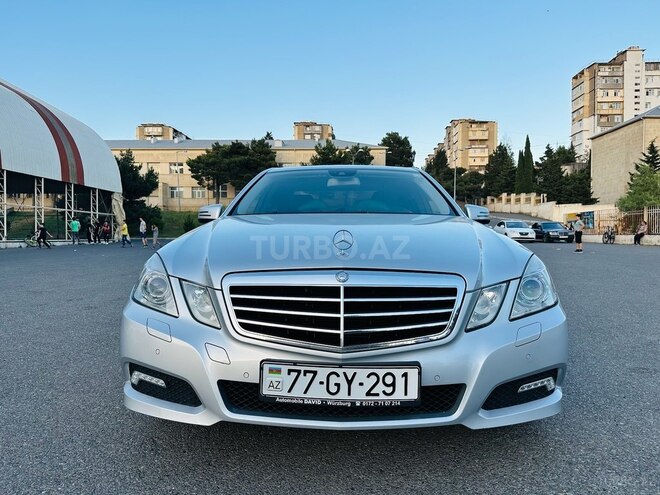 Mercedes E 200