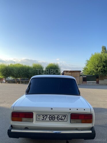 LADA (VAZ) 2107