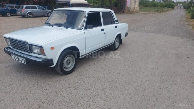 LADA (VAZ) 2107