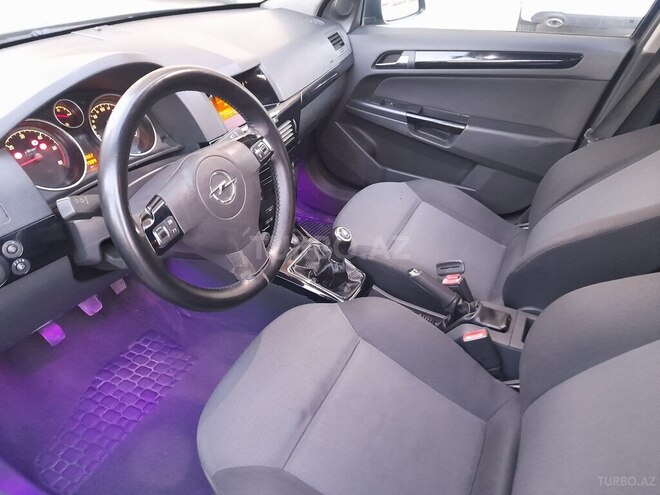 Opel Astra 2006, 411,210 km - 1.3 l - Bakı