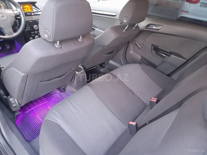 Opel Astra 2006, 411,210 km - 1.3 l - Bakı
