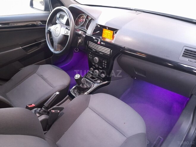 Opel Astra 2006, 411,210 km - 1.3 l - Bakı