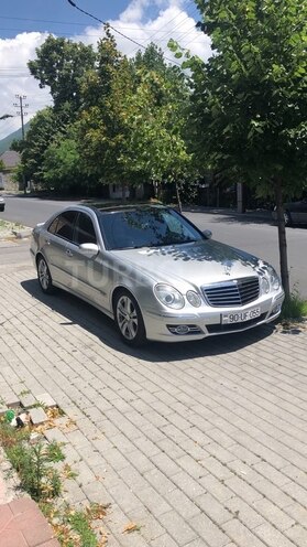 Mercedes E 320