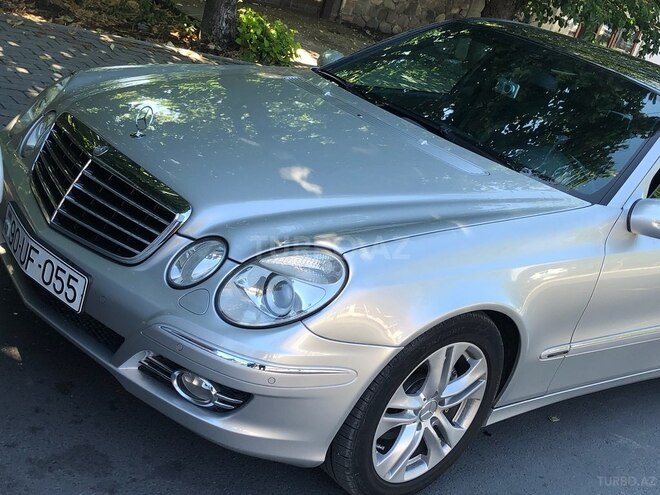 Mercedes E 320