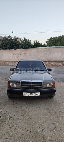 Mercedes 190