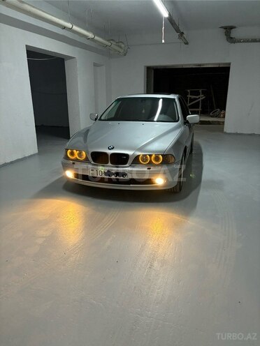 BMW 528