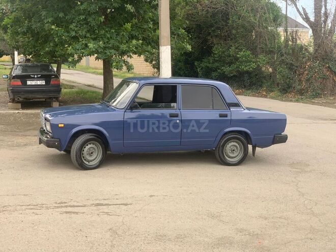 LADA (VAZ) 2107