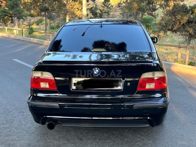 BMW 525