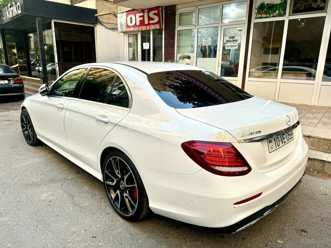 Mercedes E 250