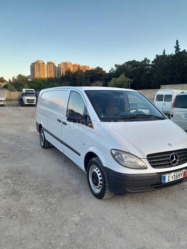 Mercedes Vito 111