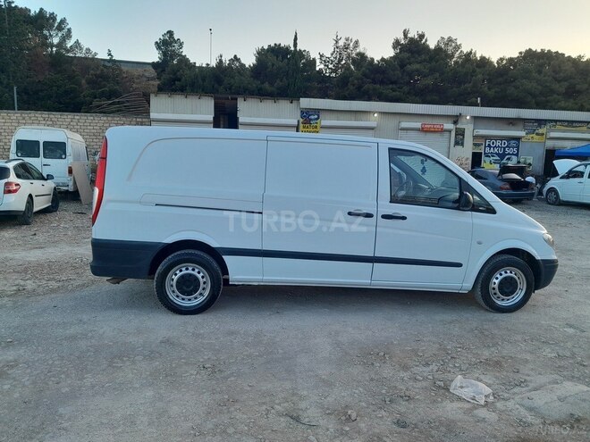 Mercedes Vito 111