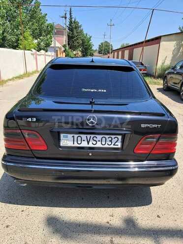 Mercedes E 320