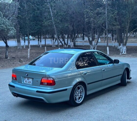 BMW 530