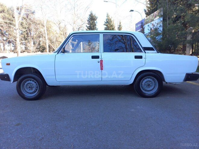 LADA (VAZ) 2107