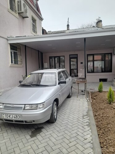 LADA (VAZ) 2111