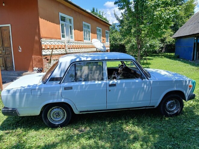 LADA (VAZ) 2107