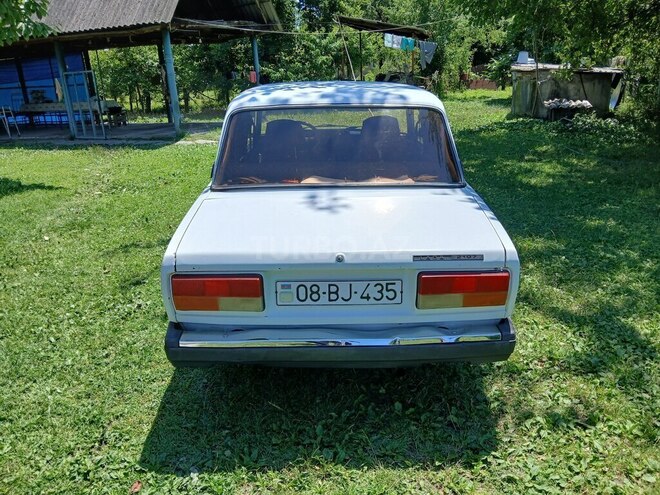 LADA (VAZ) 2107