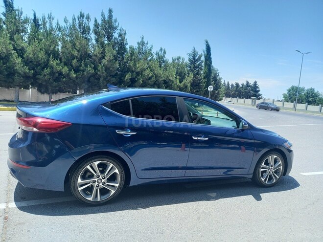 Hyundai Elantra 2016, 210,000 km - 2.0 l - Bakı