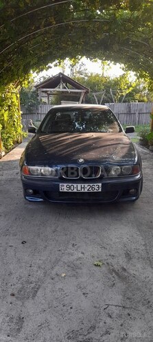 BMW 528