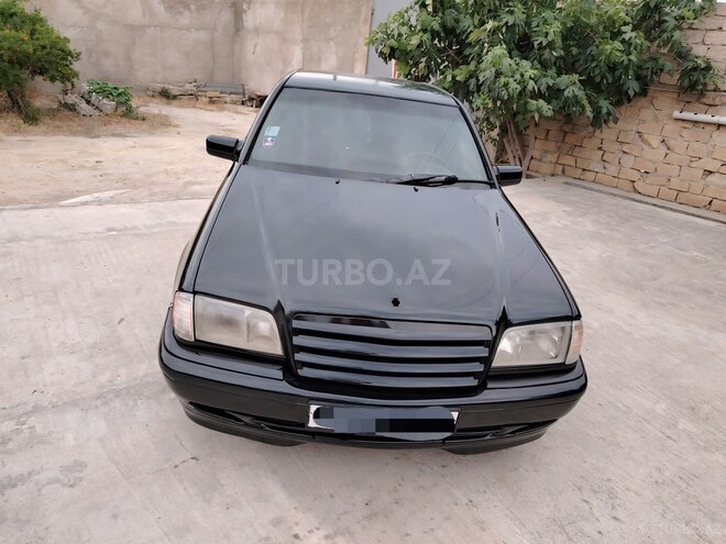 Mercedes C 200