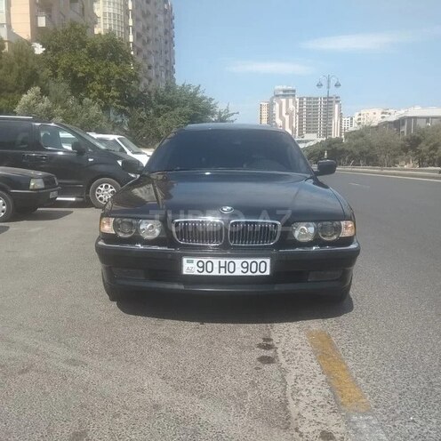 BMW 740