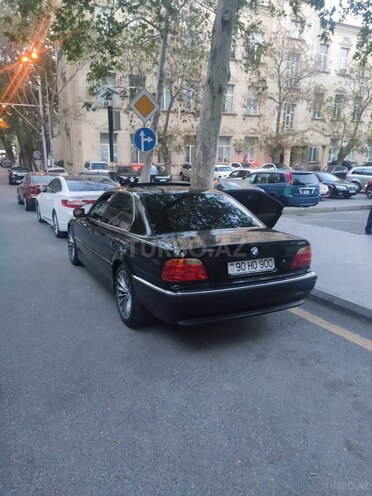 BMW 740