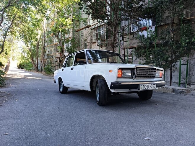 LADA (VAZ) 2107