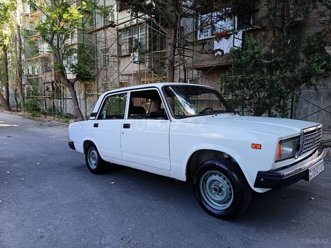 LADA (VAZ) 2107