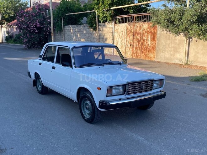 LADA (VAZ) 2107