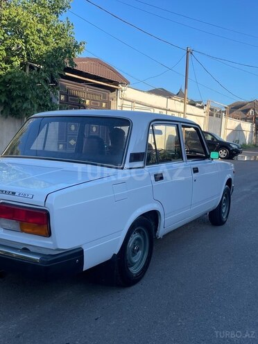 LADA (VAZ) 2107